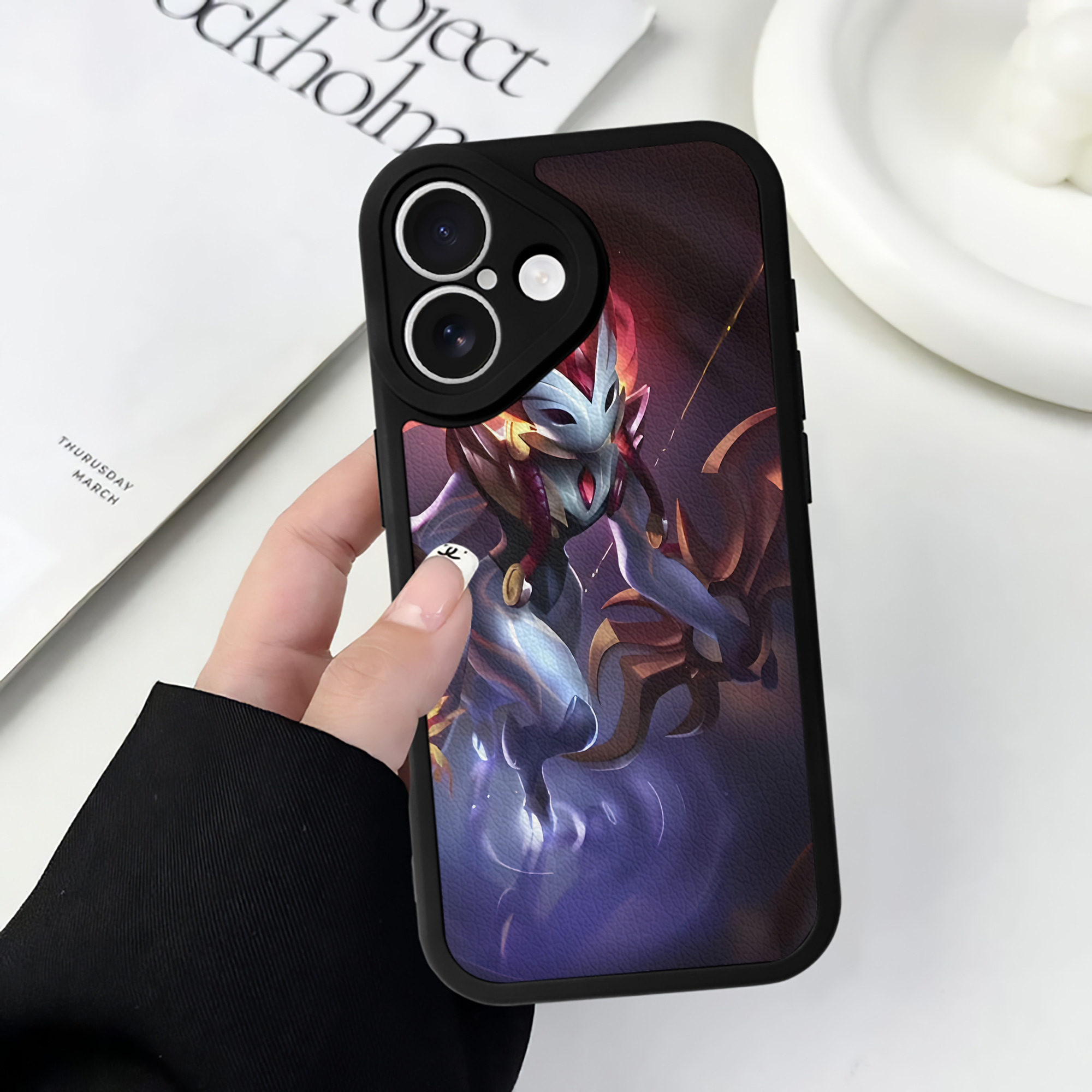 （画像用） リーグ・オブ・レジェンド League of Legends LOL 【iPhone 16シリーズ対応】シリコンスマホケース（レザー調） 材質：シリコン